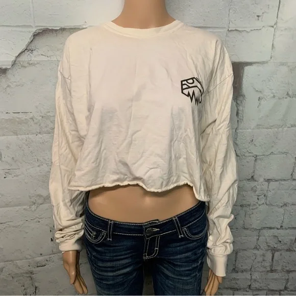 Nature Backs Cropped Sweatshirt - Picture 2 of 4